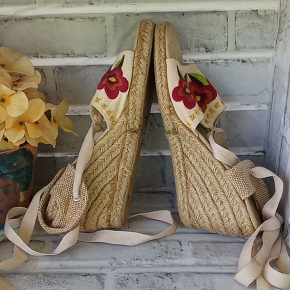 Montego Bay Club Vintage Embroidered Hippie Espadrille Wedges Size 9.5 - Picture 5 of 9